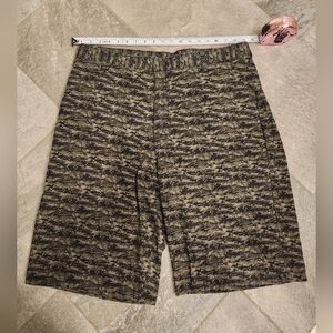 Camouflage Pattern ShortsDickies Genuine Digital Leaf Camo Shorts Men’s‎ Size 38